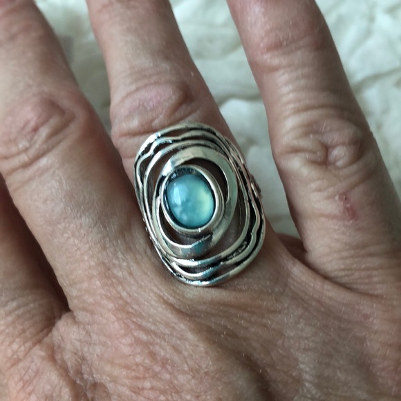 Jewelry - “Silpada look” fashion ring